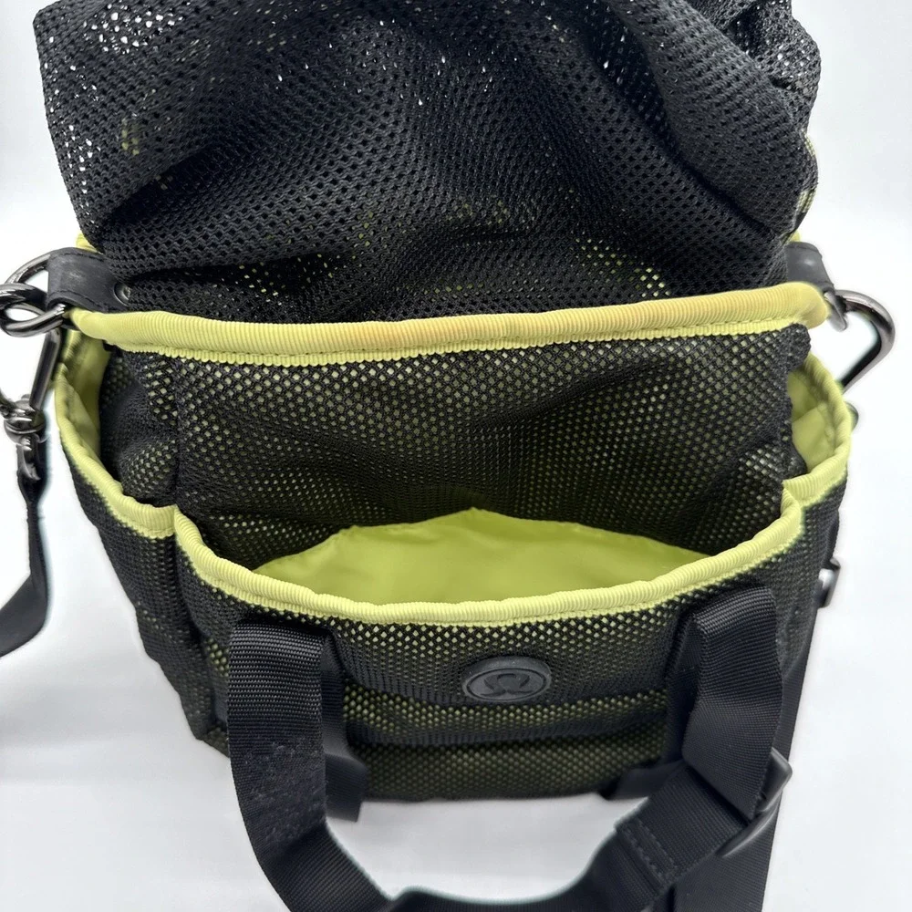 Lululemon Dash‎ All Day Bucket bag *6.5L Black/Lemon Vibe